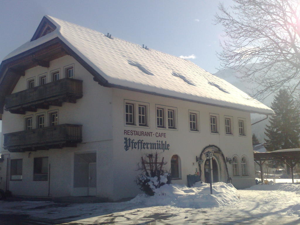 Landgasthof Pfeffermuehle Kotschach-Mauthen Bagian luar foto